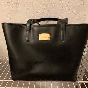 Micheal Kors purse